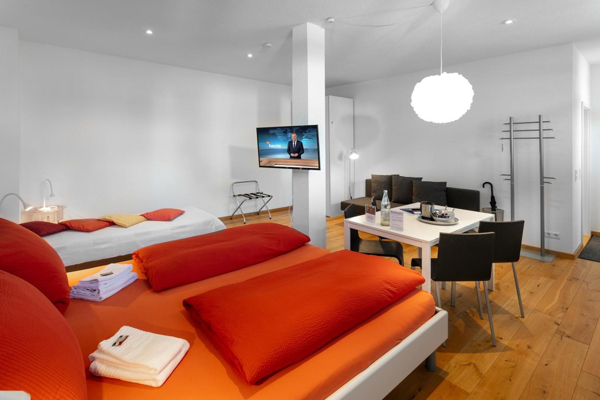 Pensionsieben Das Andere Hotel Lorrach Bagian luar foto