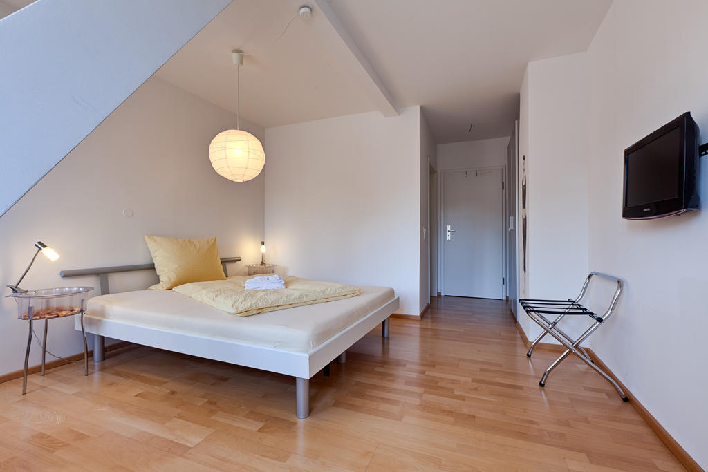 Pensionsieben Das Andere Hotel Lorrach Ruang foto